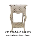 床頭柜